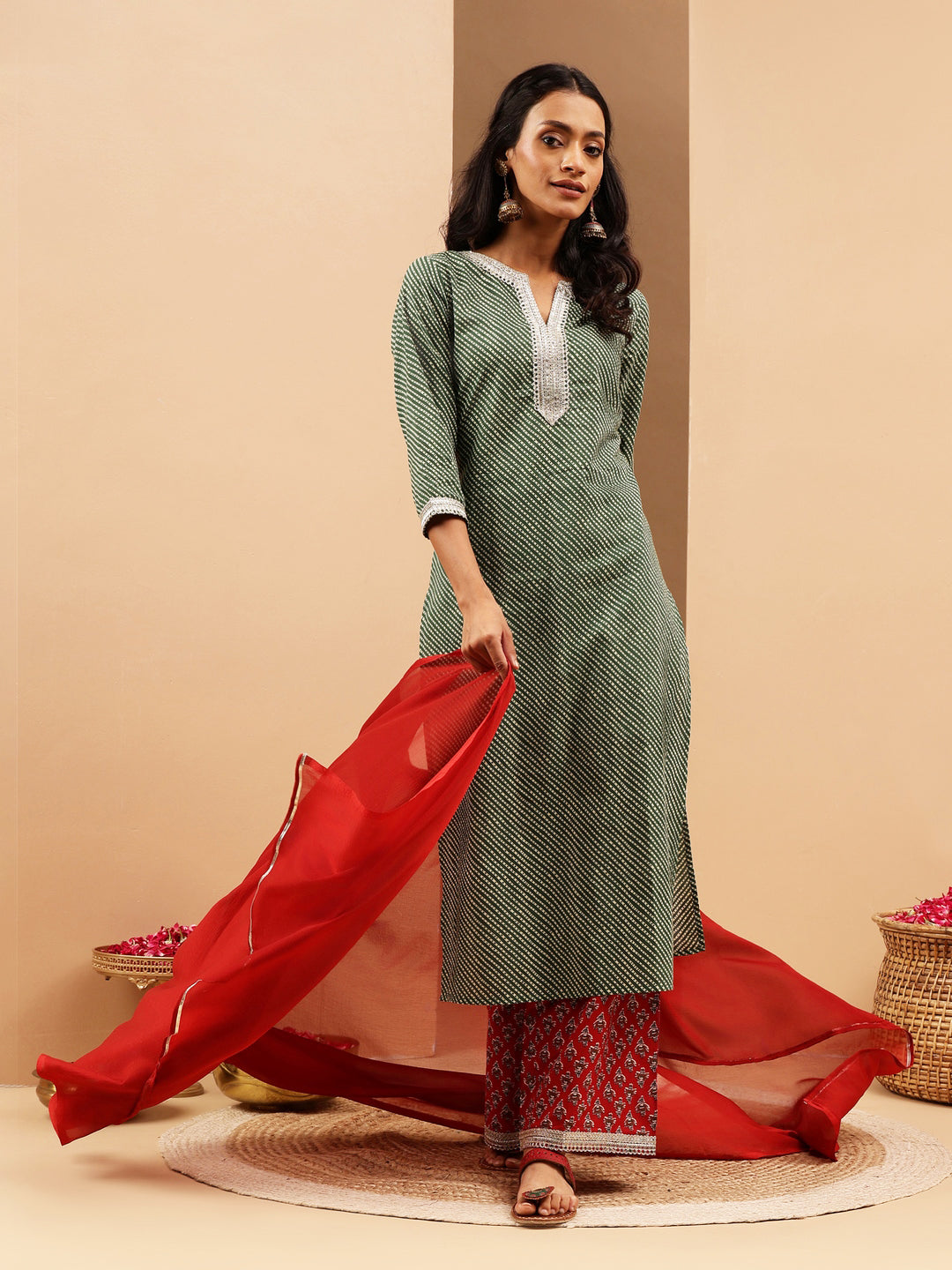 Women's Green & Maroon Pure Cotton Printed Straight Kurta Set