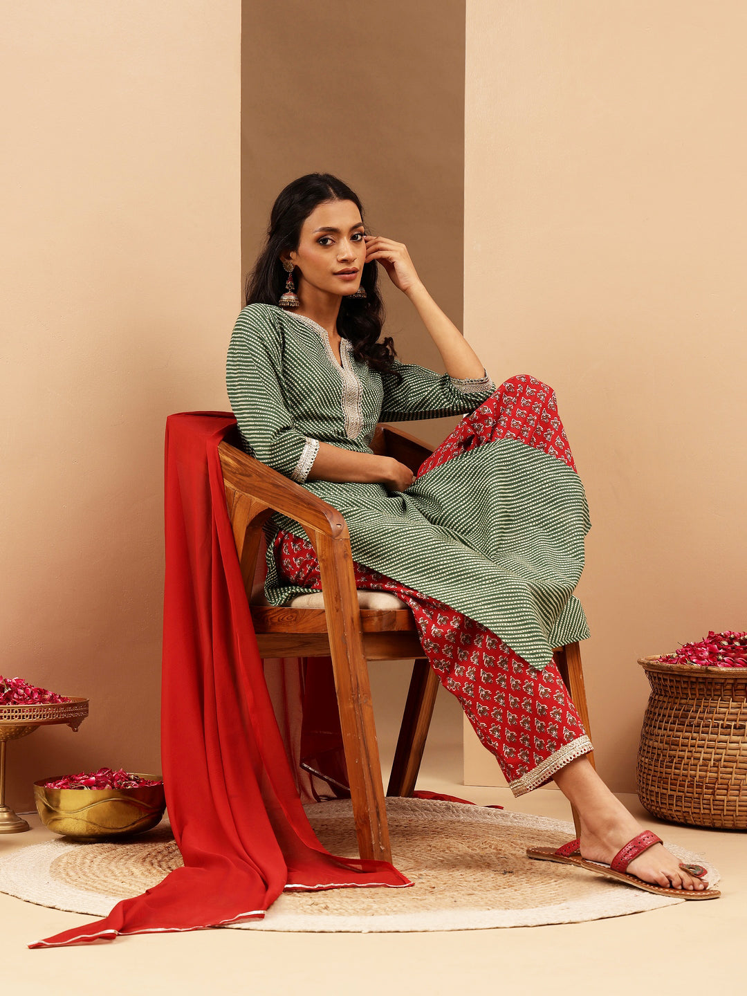 Women's Green & Maroon Pure Cotton Printed Straight Kurta Set