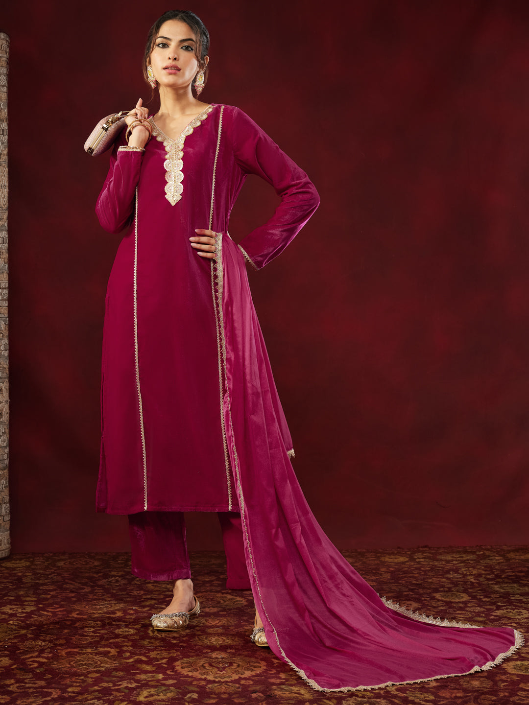Women's Pink Velvet Embellished Straight Kurta Set