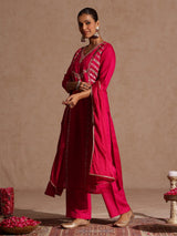 Women's Pink Silk Blend Zari Embroidered Straight Kurta Set