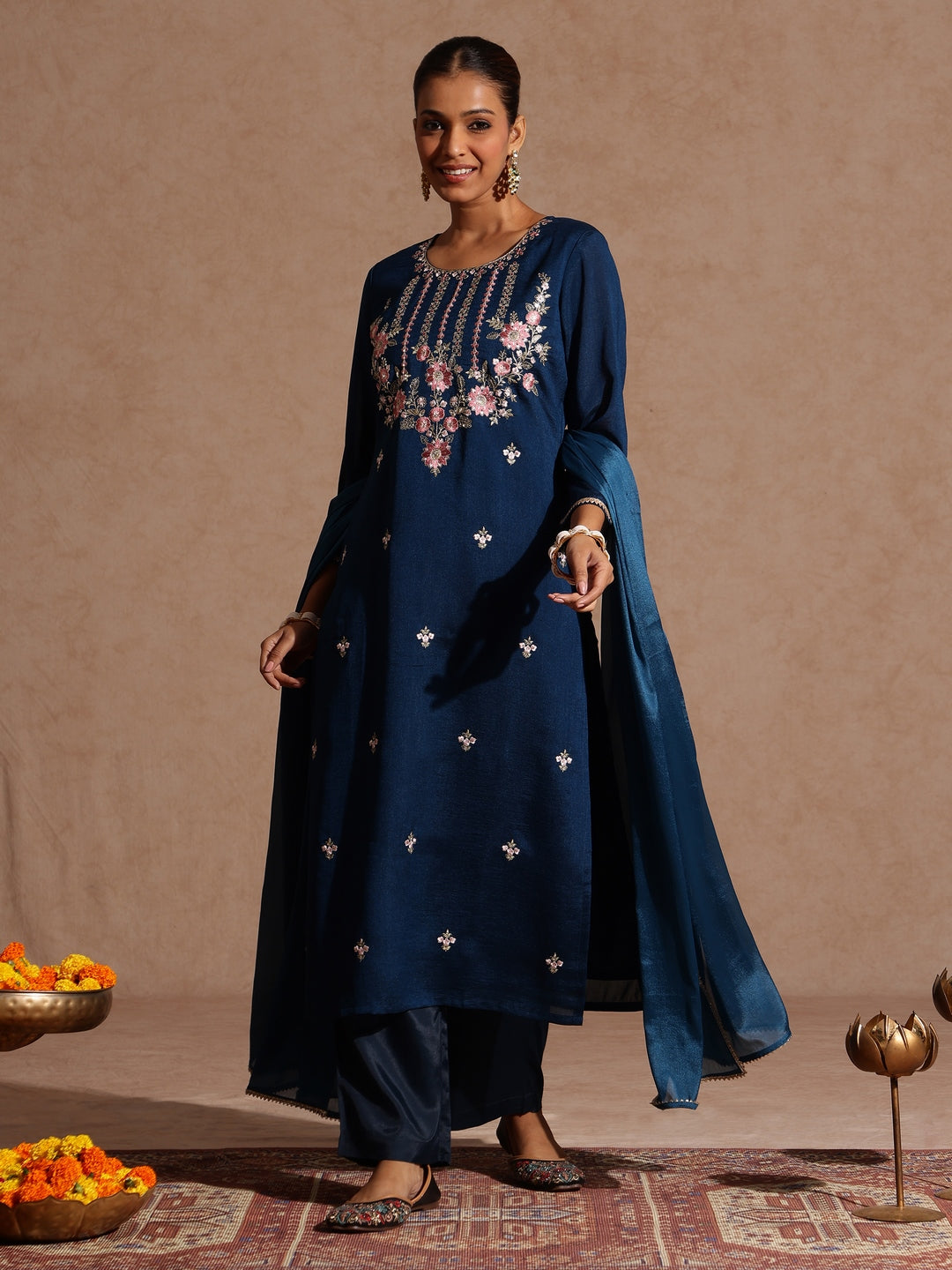 Women's Teal Blue Silk Blend Embroidered Straight Kurta Set