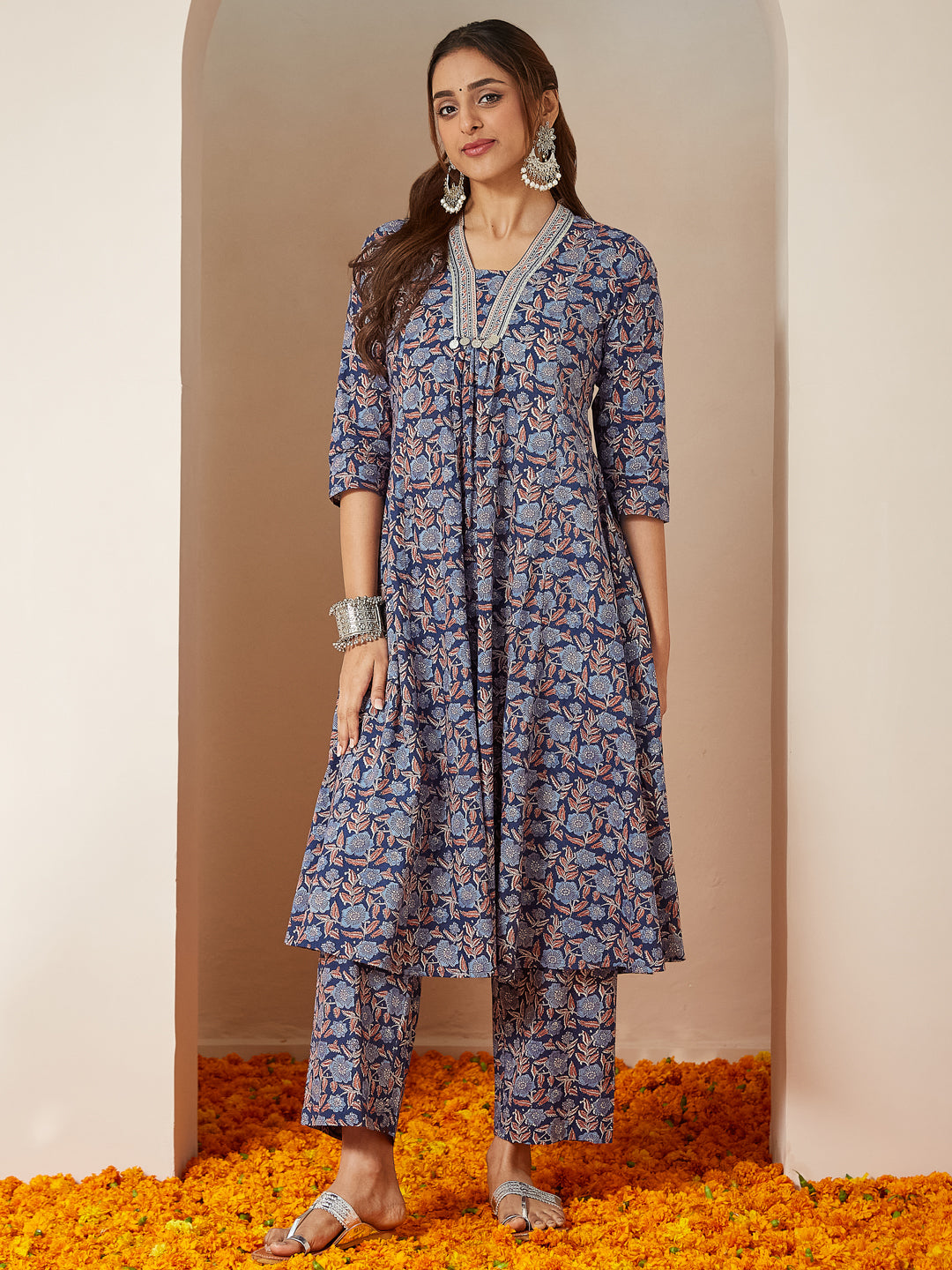 Women's Blue Pure Cotton Yoke Design Floral Printed A-line Kurta Set
