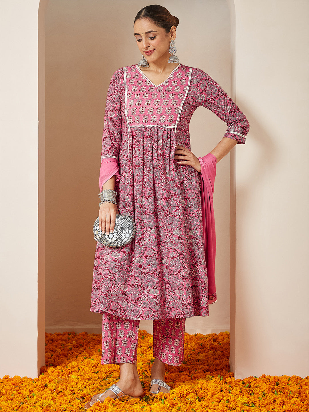 Women's Pink Pure Cotton Floral Printed A-line Kurta Set