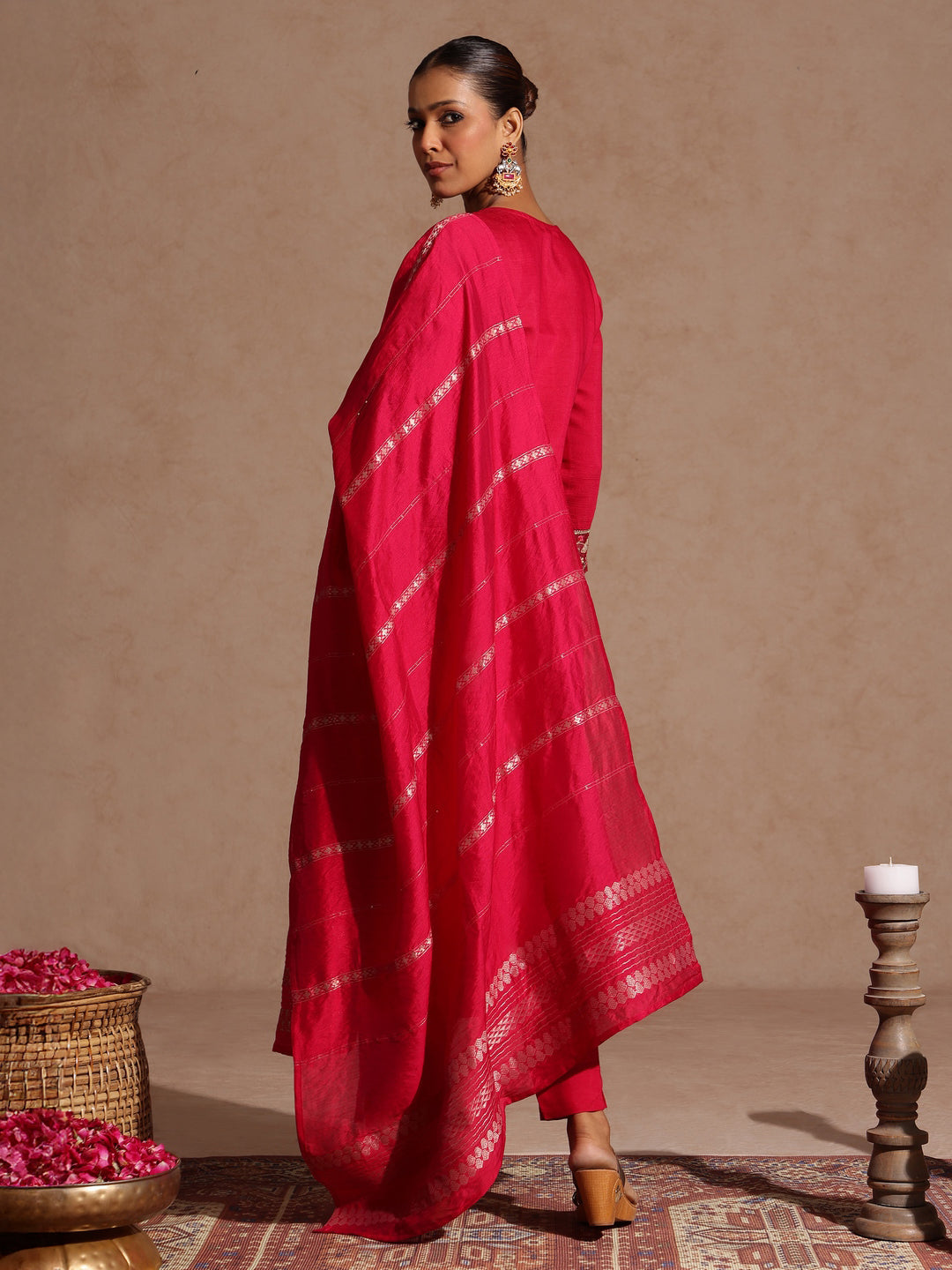 Women's Pink Silk Blend Embroidered Straight Kurta Set