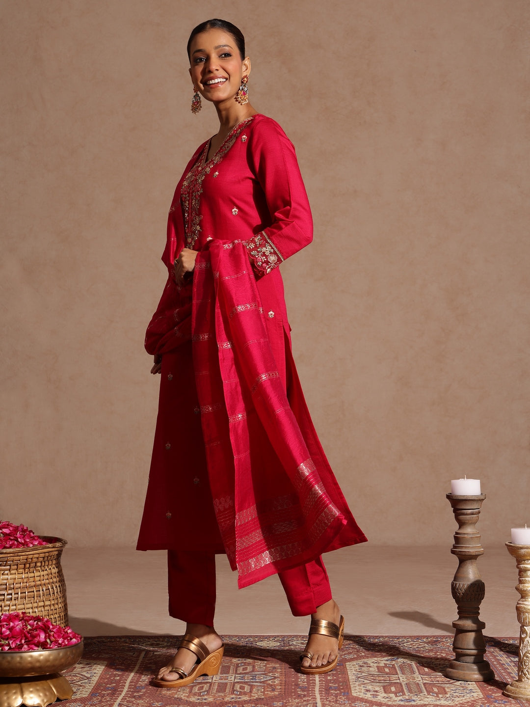 Women's Pink Silk Blend Embroidered Straight Kurta Set