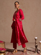 Women's Pink Silk Blend Embroidered Straight Kurta Set