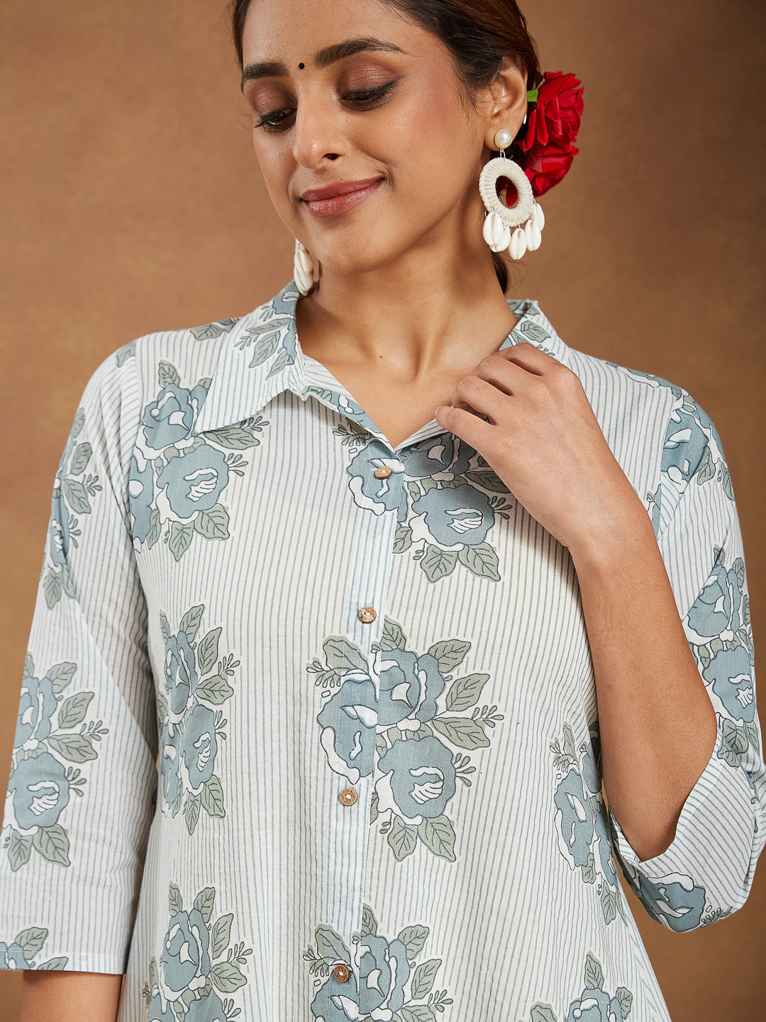 Women's White Pure Cotton Floral Printed A-line Shirt Style Kurta With Pant Set