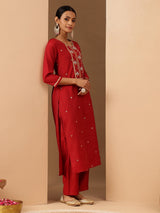 Women's Red Chanderi Silk Zari Embroidered Straight Kurta Pant Set