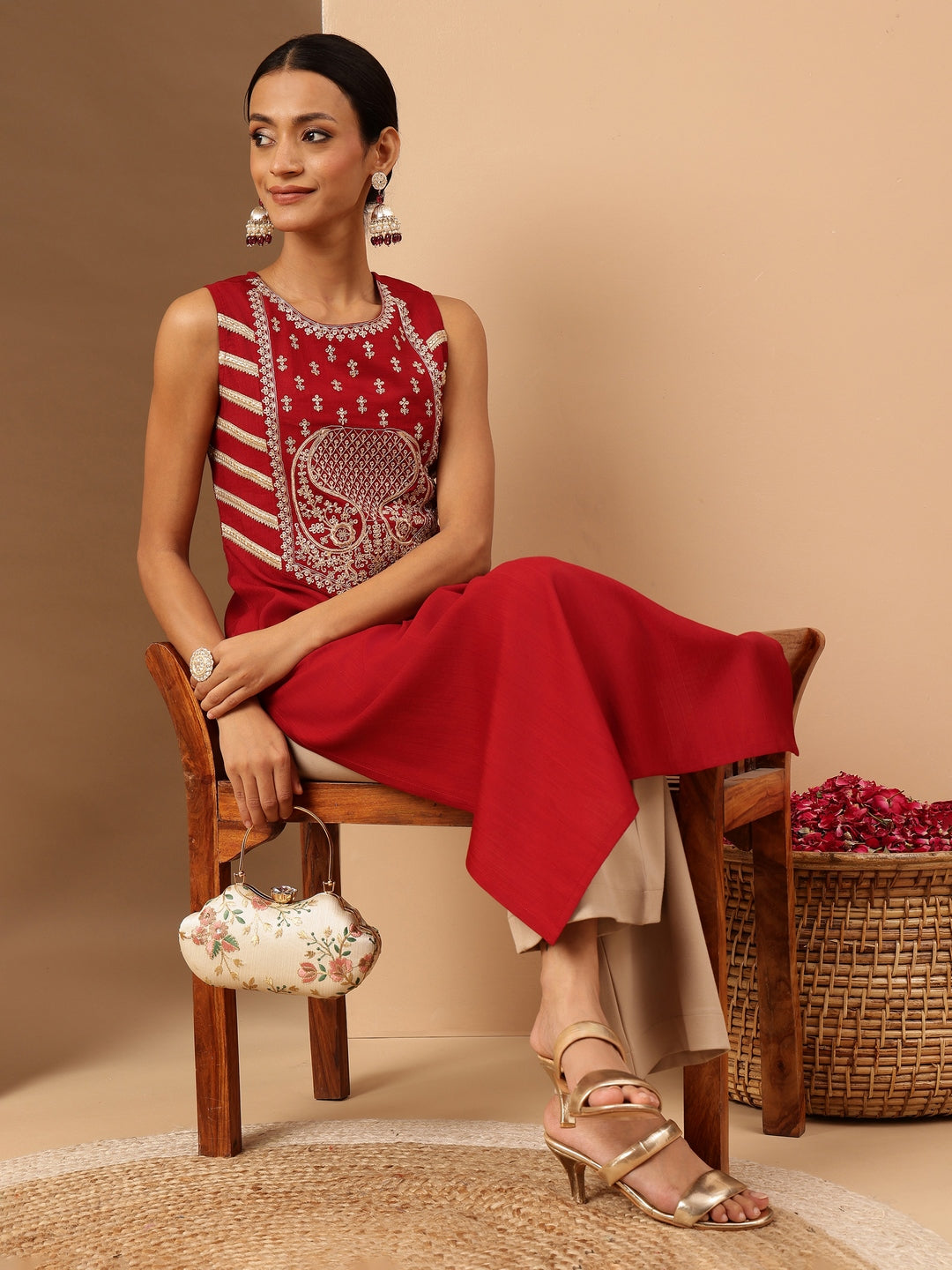 Women's Red Silk Blend Zari Embroidered Straight Kurta