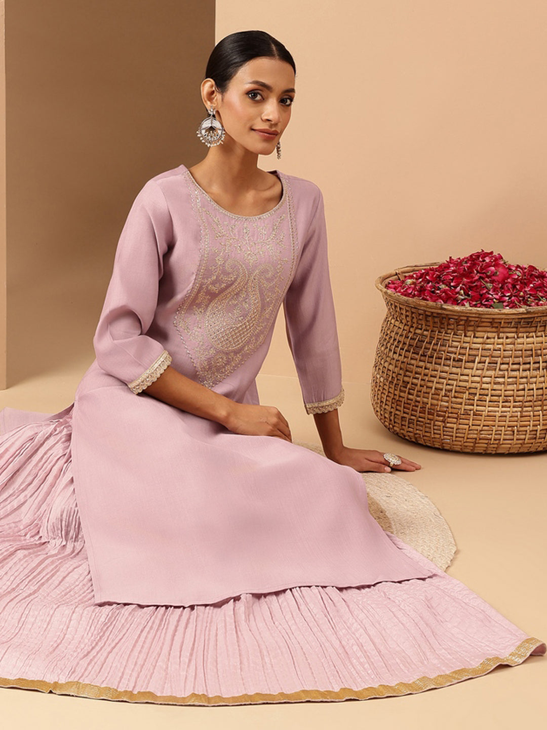 Women's Lavender Silk Blend Yoke Embroidered Straight Kurta