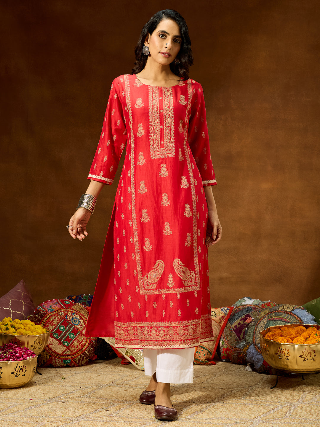 Women's Red Silk Blend Ethnic Printed Straight Kurta