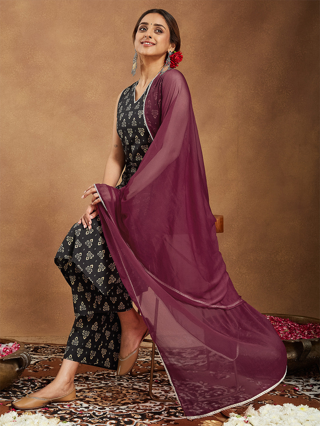 Women's Black Cotton Ethnic Motifs Printed Straight Kurta Set