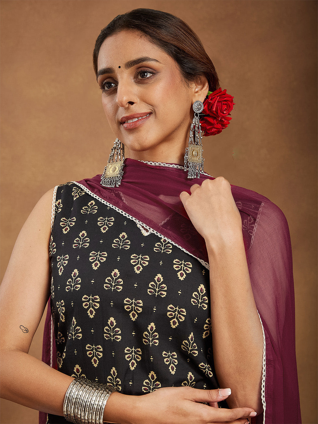 Women's Black Cotton Ethnic Motifs Printed Straight Kurta Set