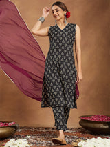Women's Black Cotton Ethnic Motifs Printed Straight Kurta Set