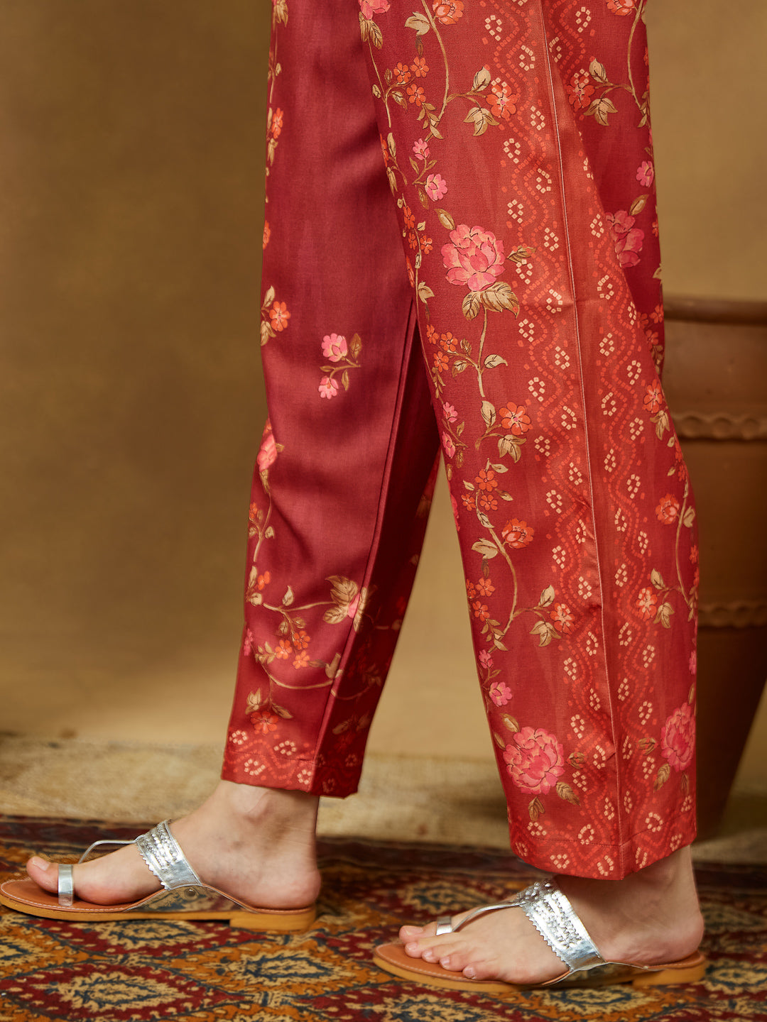 Women's Rust Cotton Blend Floral Printed Straight Kurta Set