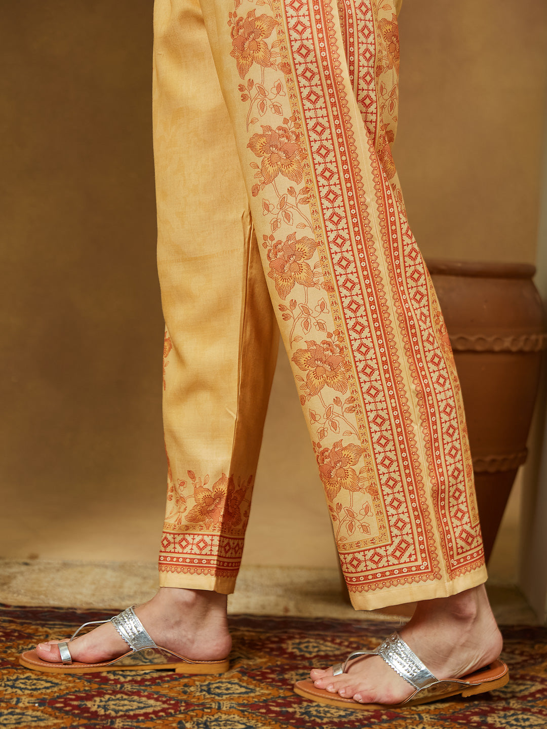 Women's Yellow Cotton Blend Floral Printed Straight Kurta Set