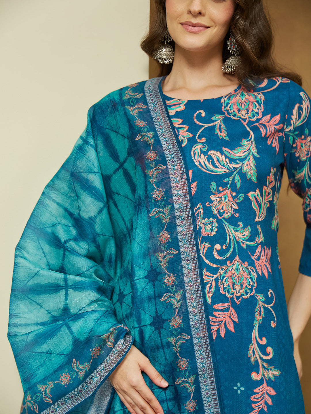 Women's Teal Blue Cotton Blend Floral Printed Straight Kurta Set