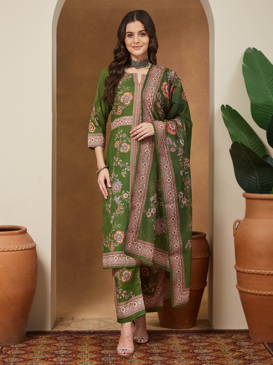 Women's Mehendi Green Cotton Blend Floral Printed Straight Kurta Set