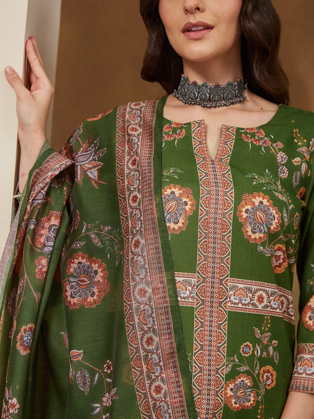 Women's Mehendi Green Cotton Blend Floral Printed Straight Kurta Set