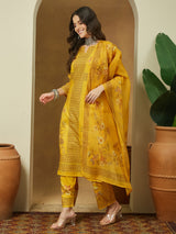 Women's Yellow Cotton Blend Floral Printed Pakistani Floral Straight Kurta Set