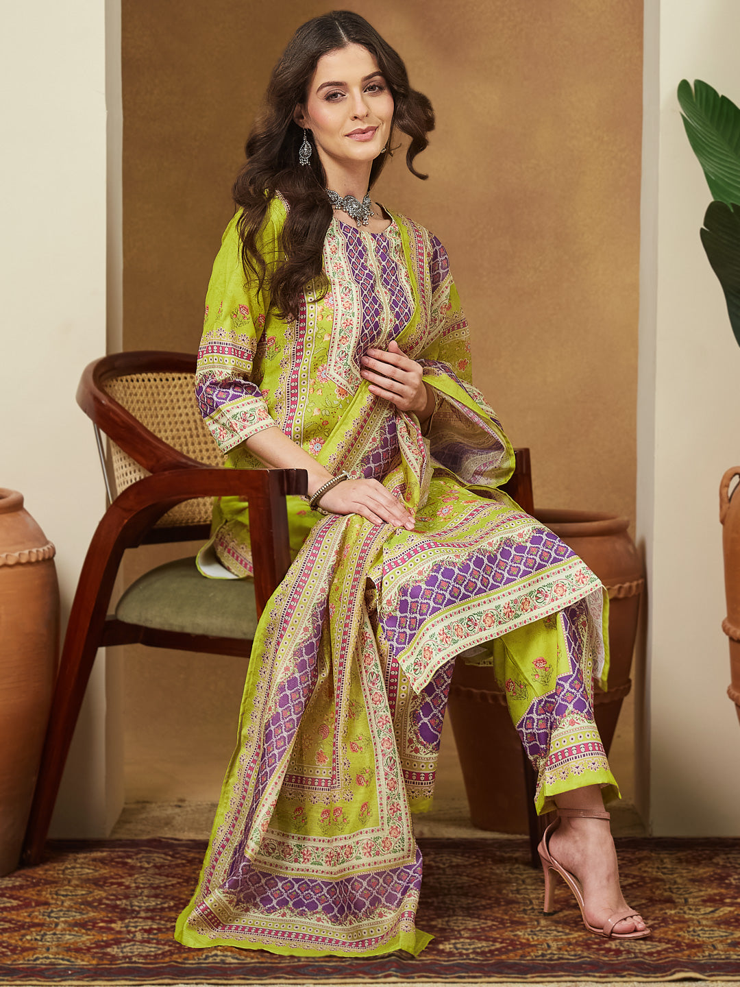 Women's Green Cotton Blend Floral Printed Pakistani Style Straight Kurta Set