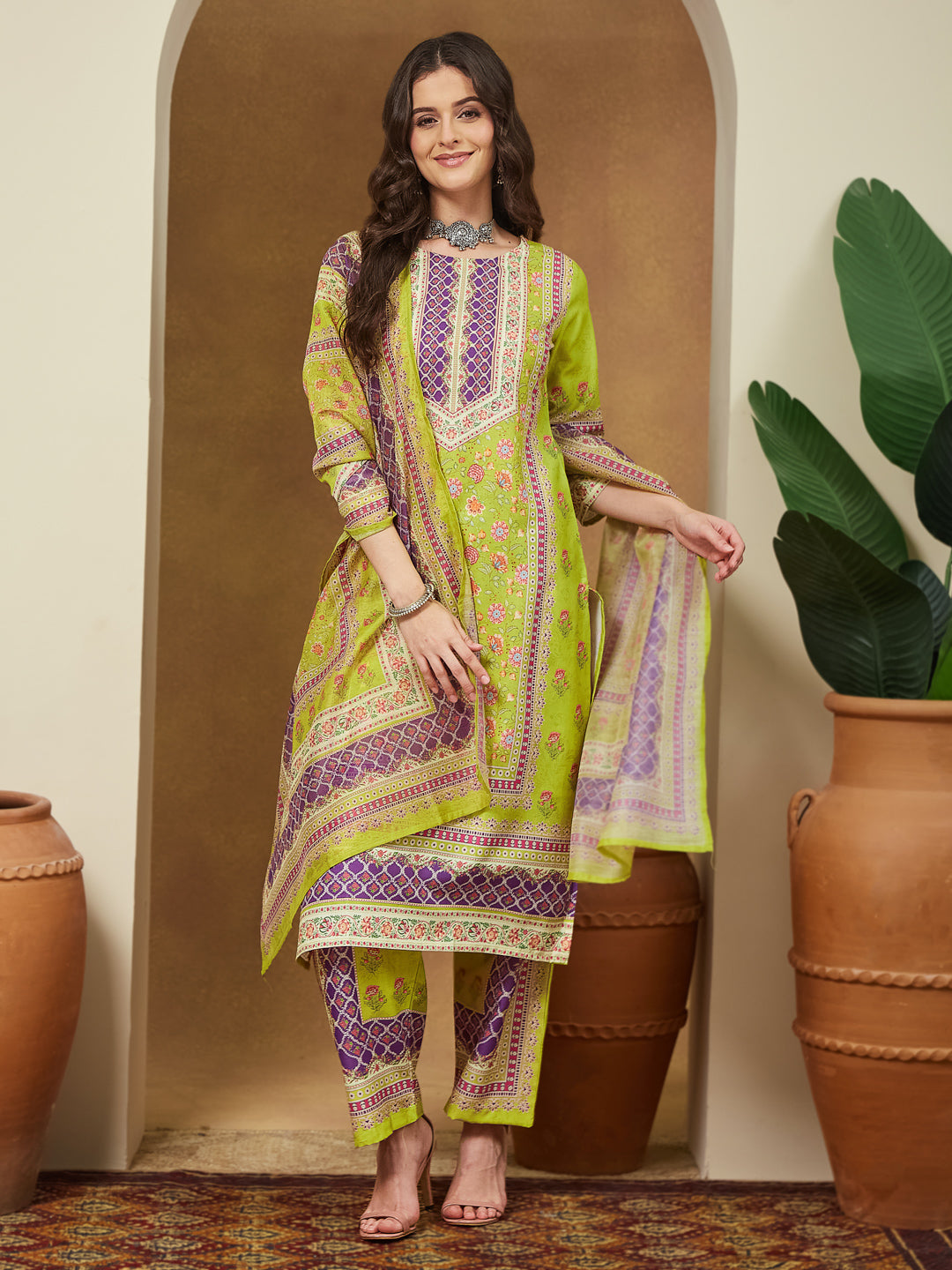Women's Green Cotton Blend Floral Printed Pakistani Style Straight Kurta Set