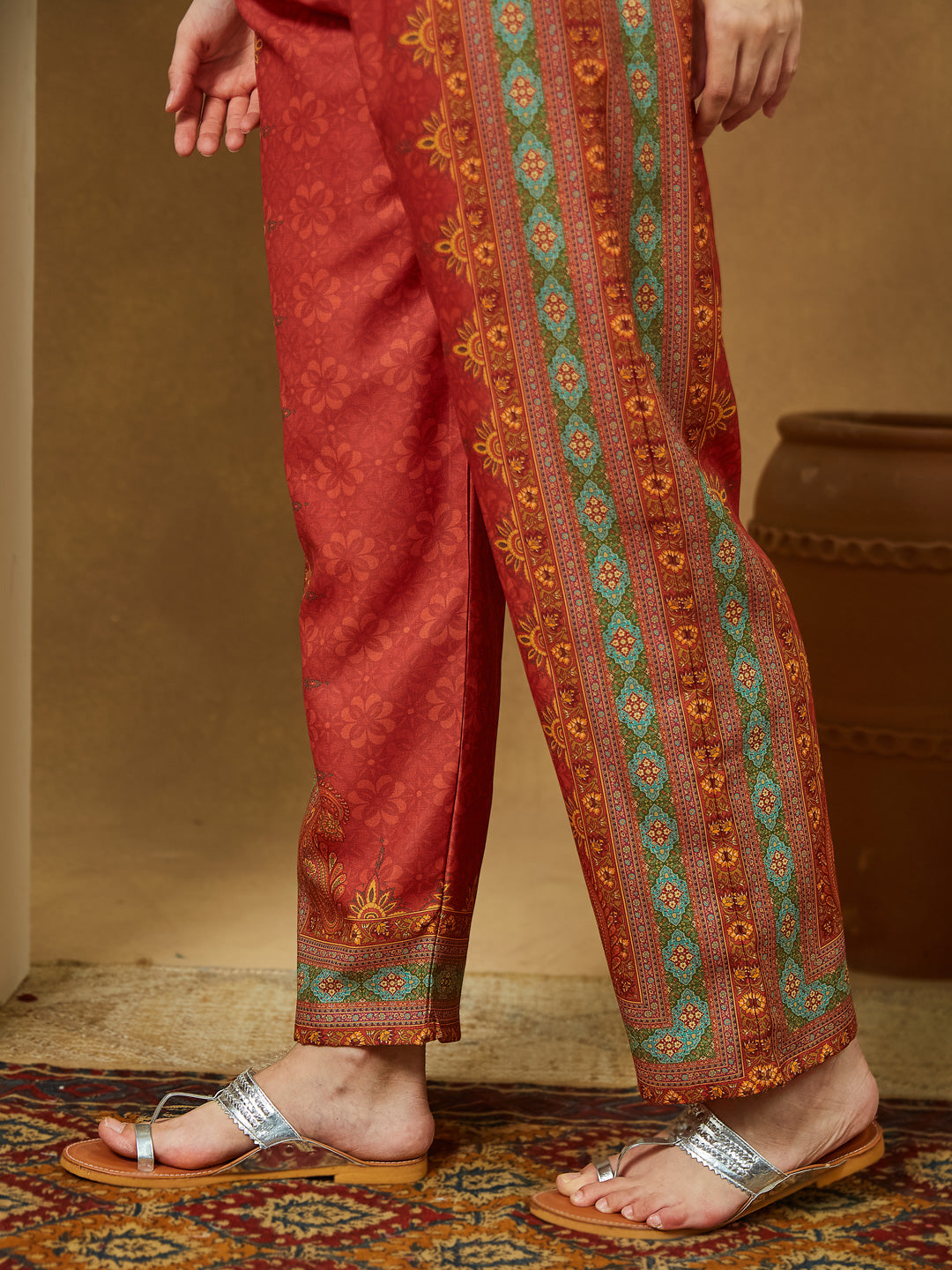 Women's Rust Cotton Blend Ethnic Motifs Printed Straight Kurta Set