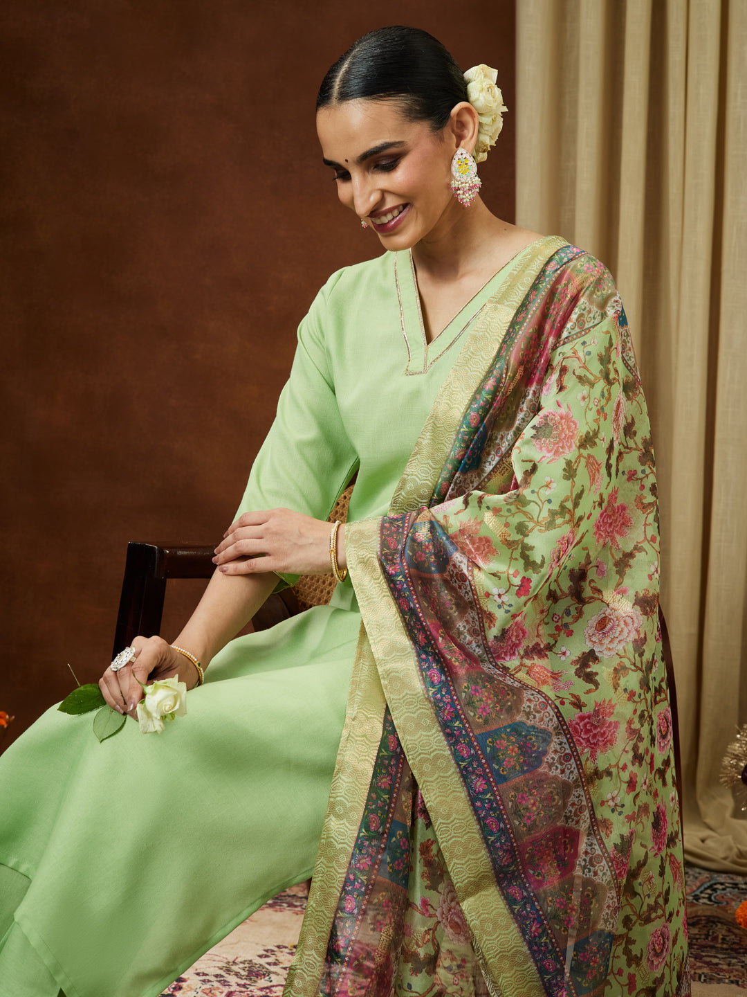 Women's Mint Green Cotton Blend Yoke Design Straight Kurta Set With Printed Jacquard Dupatta