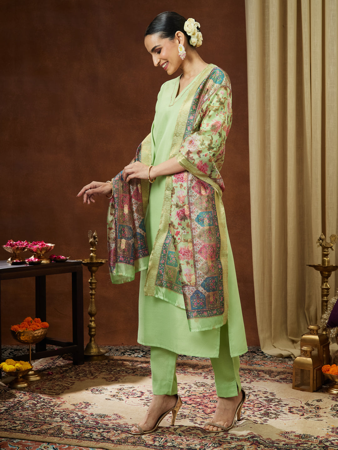 Women's Mint Green Cotton Blend Yoke Design Straight Kurta Set With Printed Jacquard Dupatta