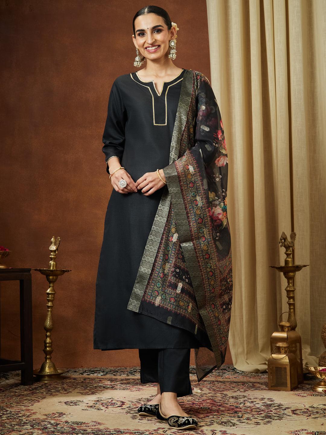 Women's Black Cotton Blend Yoke Design Straight Kurta Set