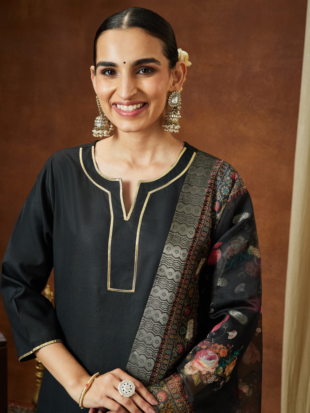 Women's Black Cotton Blend Yoke Design Straight Kurta Set