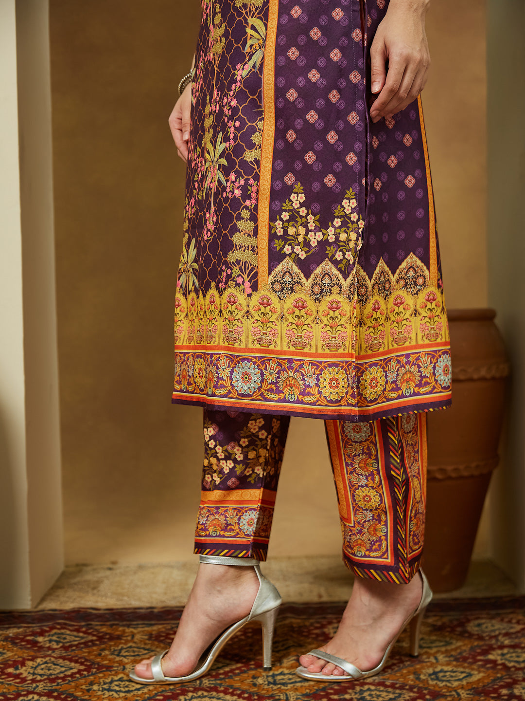 Women's Purple Cotton Blend Floral Printed Straight Kurta Set