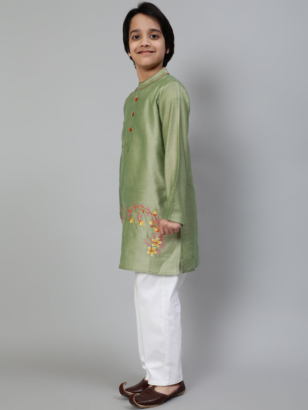 Green Embroidered Kurta - Elganza