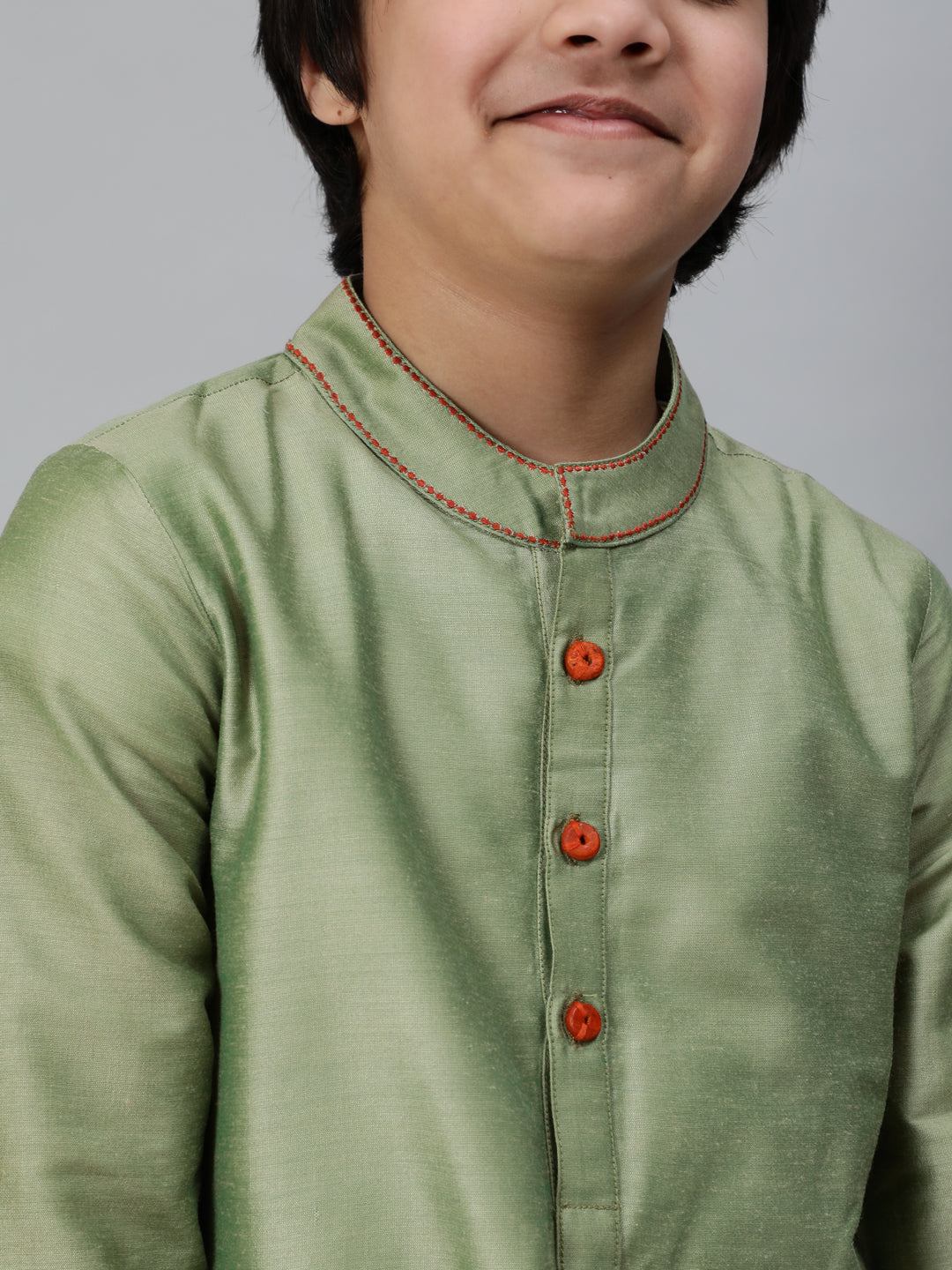 Green Embroidered Kurta - Elganza