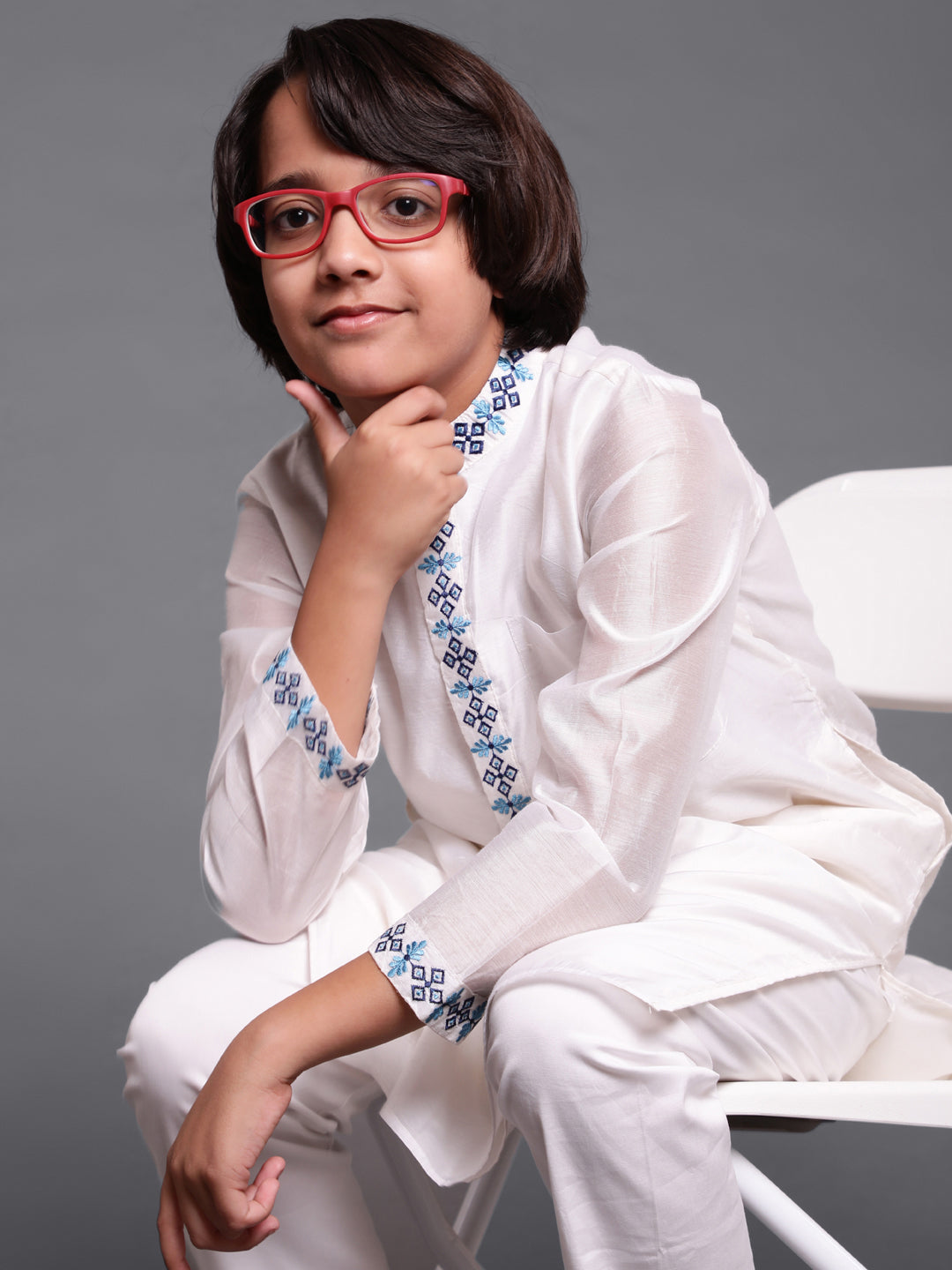 White Embroidered Long Kurta - Elganza