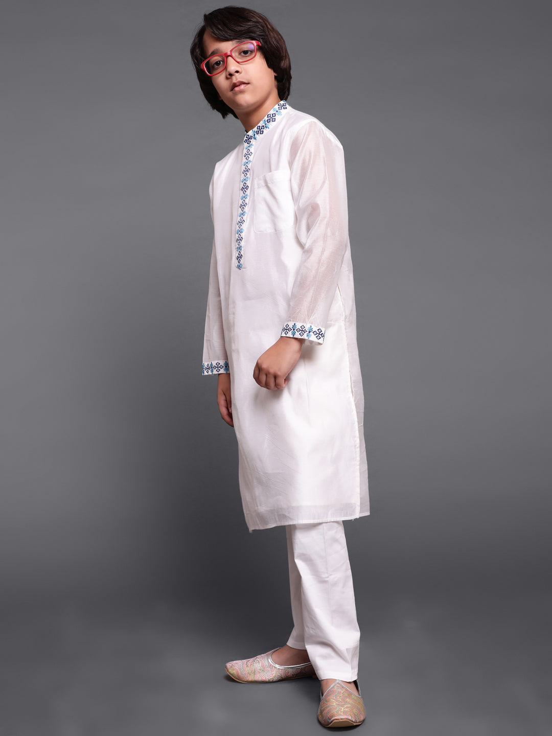 White Embroidered Long Kurta - Elganza
