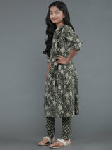 Green Floral Print Kantha Work Kurta With Pant - Elganza