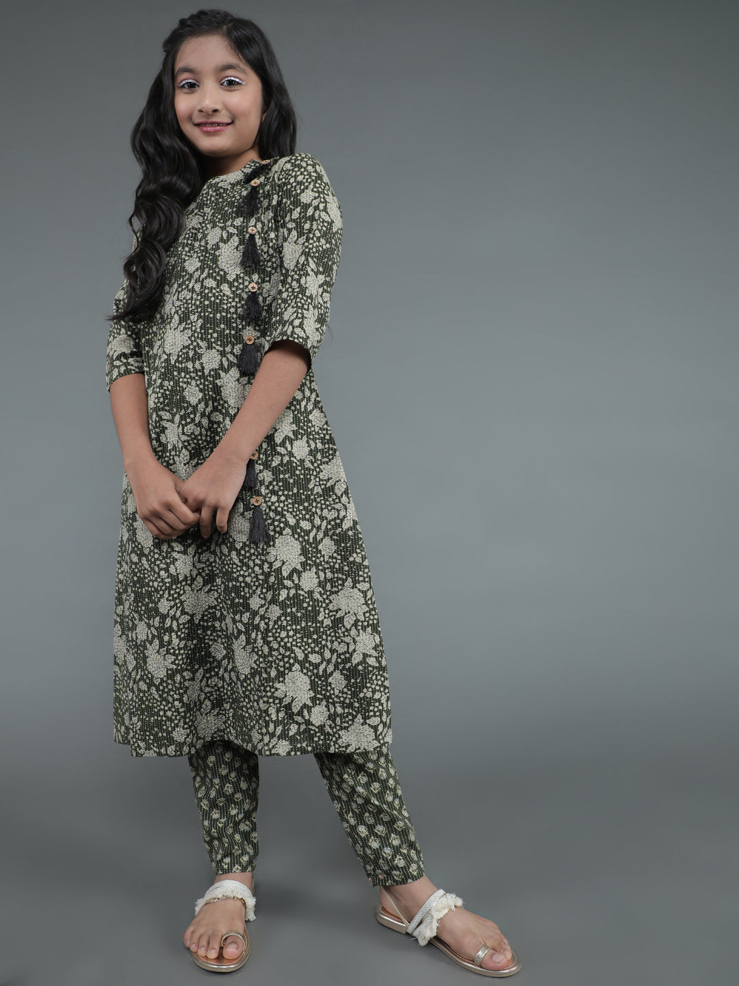 Green Floral Print Kantha Work Kurta With Pant - Elganza