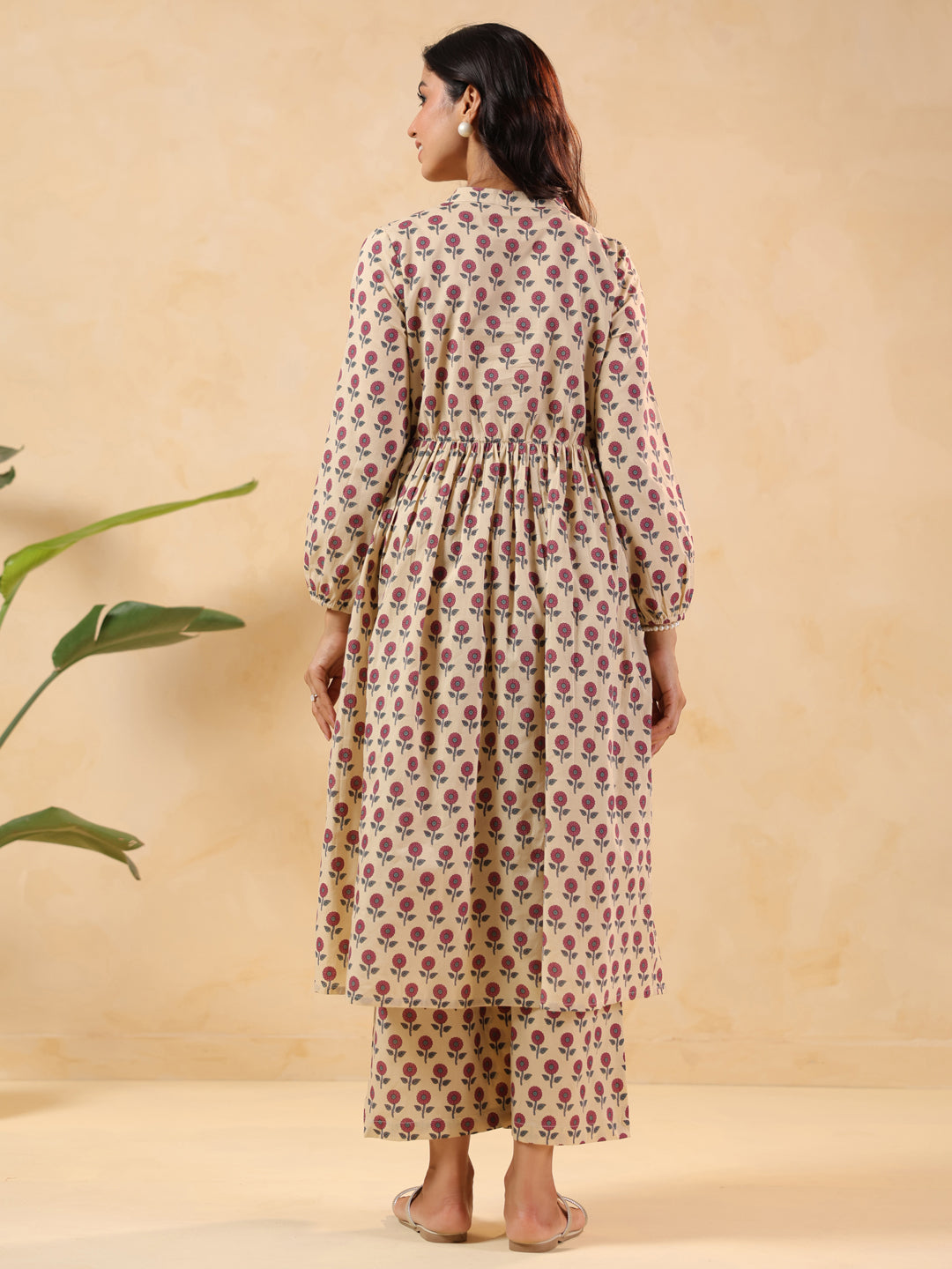 Women's Cream Pure Cotton Floral Printed A-line Maternity Kurta Pant Set