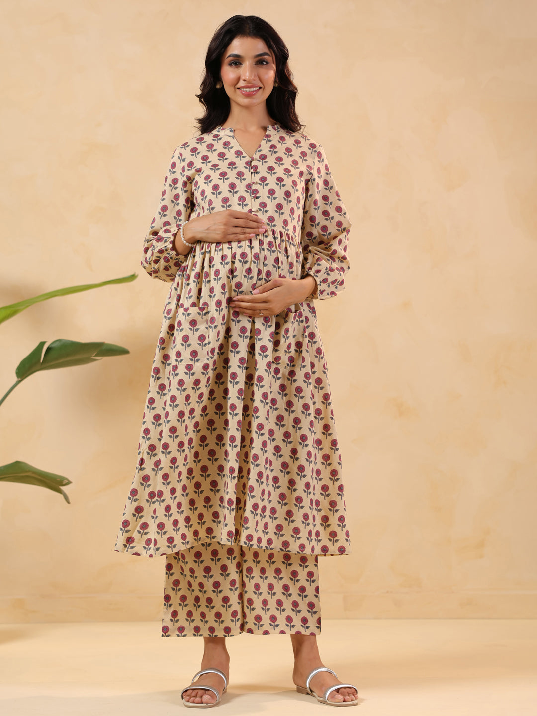 Women's Cream Pure Cotton Floral Printed A-line Maternity Kurta Pant Set