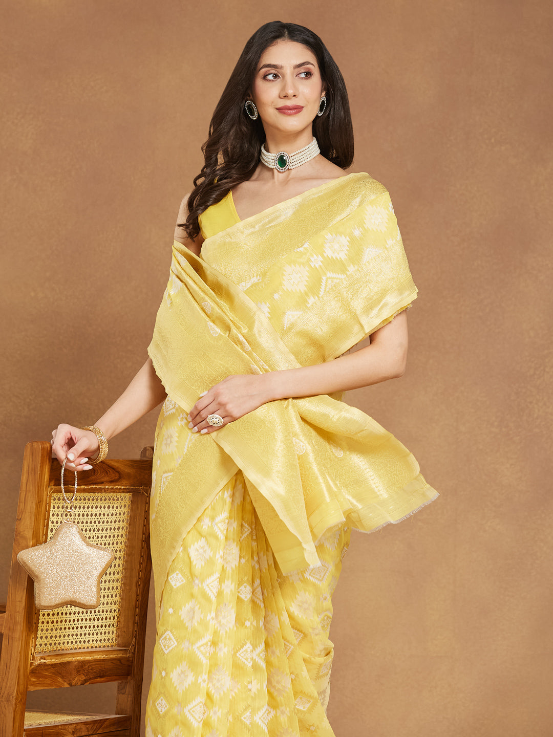 Women's Yellow Silk Blend Geometric Woven Design Jacquard Saree with Blouse Piece