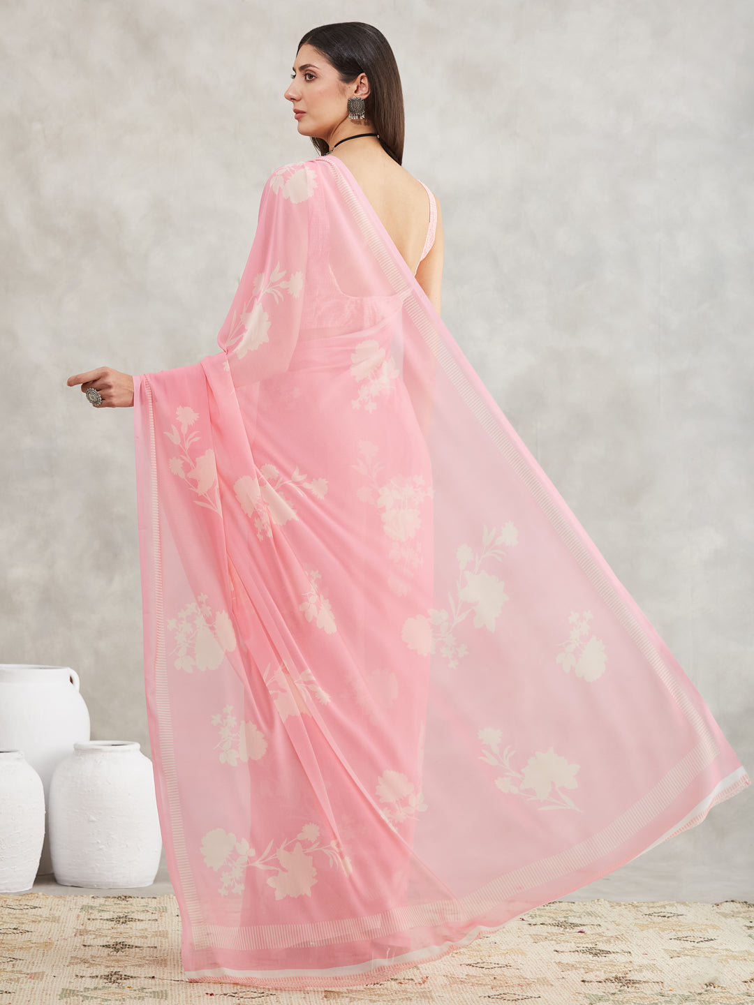 Women's Light Pink Georgette Floral Printed Printed Saree with Blouse Piece