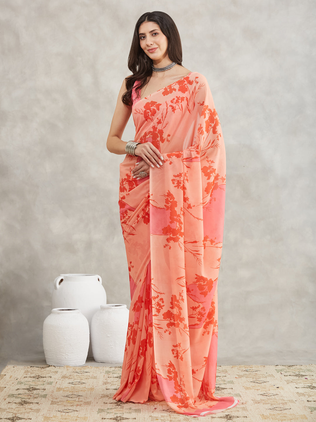 Women's Peach Georgette Floral Printed Printed Saree with Blouse Piece