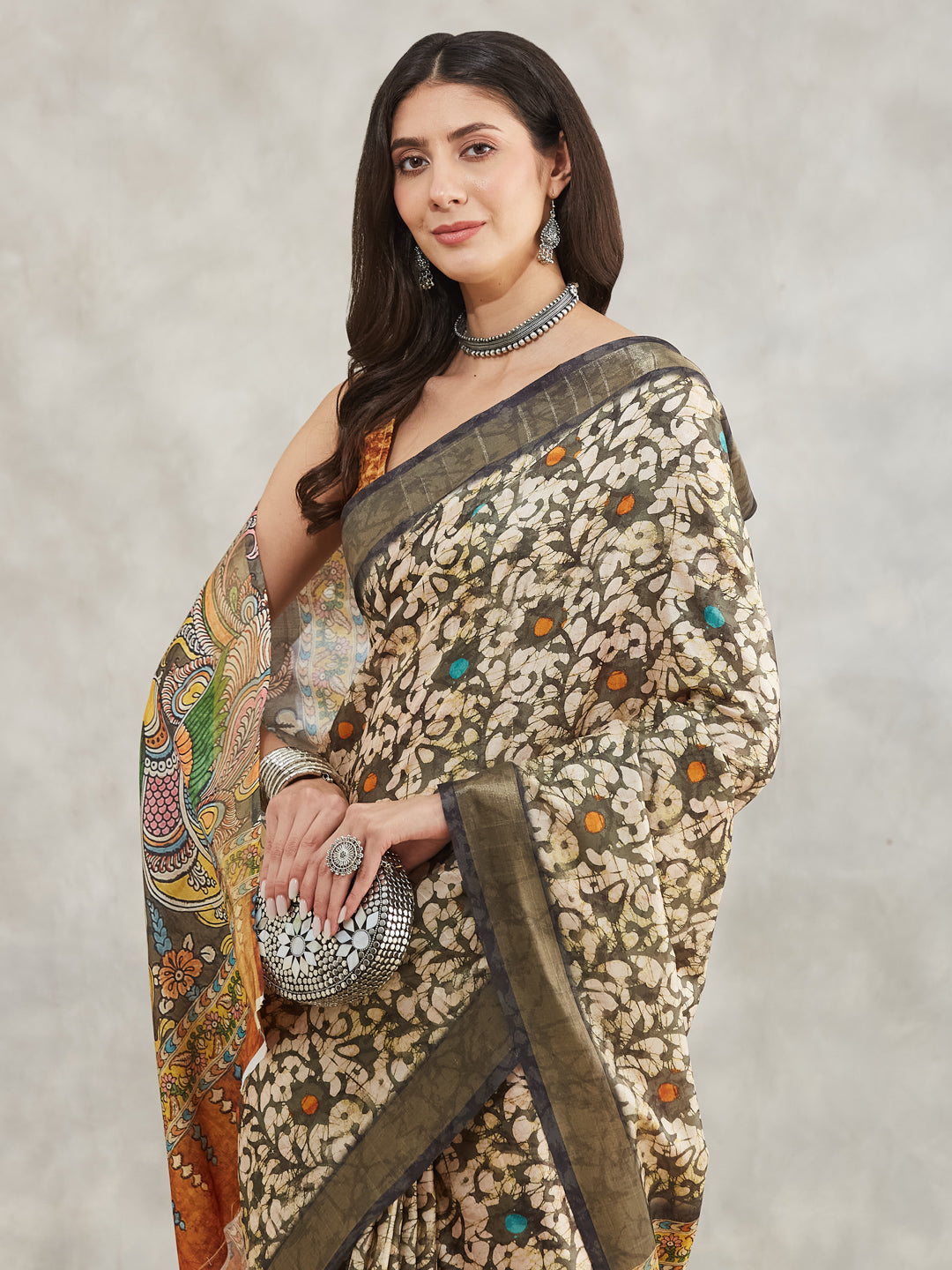 Women's Olive Green Silk Blend Floral Printed Printed Saree with Blouse Piece