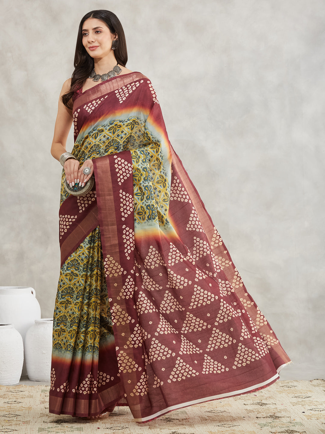 Women's Yellow Silk Blend Ethnic Motifs Printed Printed Saree with Blouse Piece