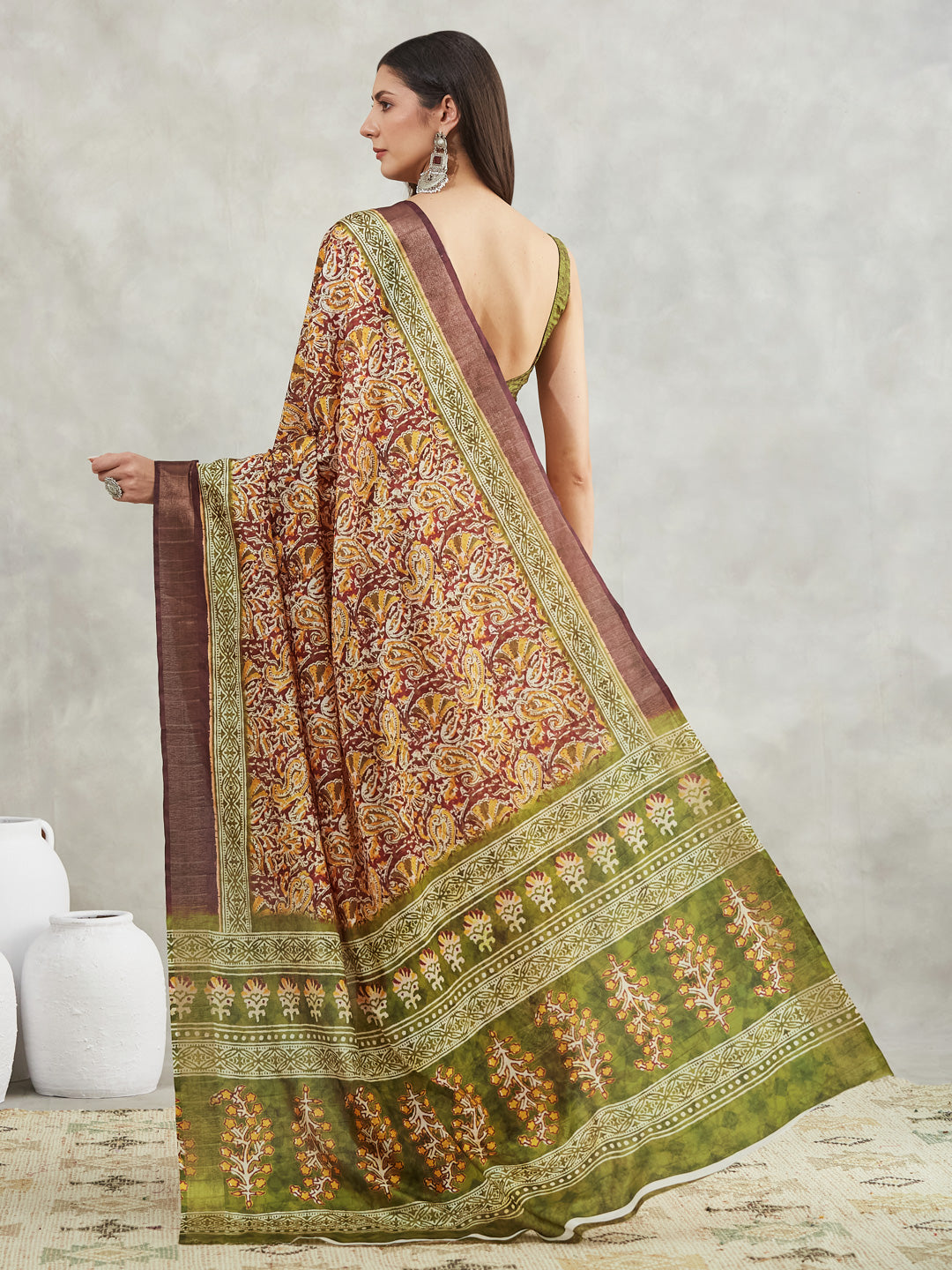 Women's Burgundy Silk Blend Paisley Printed Printed Saree with Blouse Piece