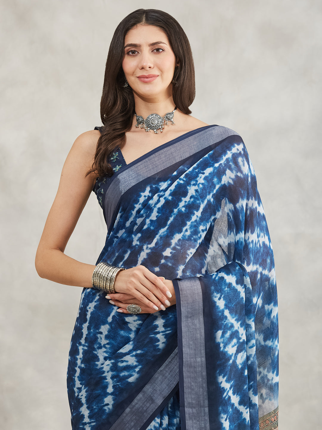 Women's Indigo Linen Blend Tie & Dye Printed Printed Saree with Blouse Piece