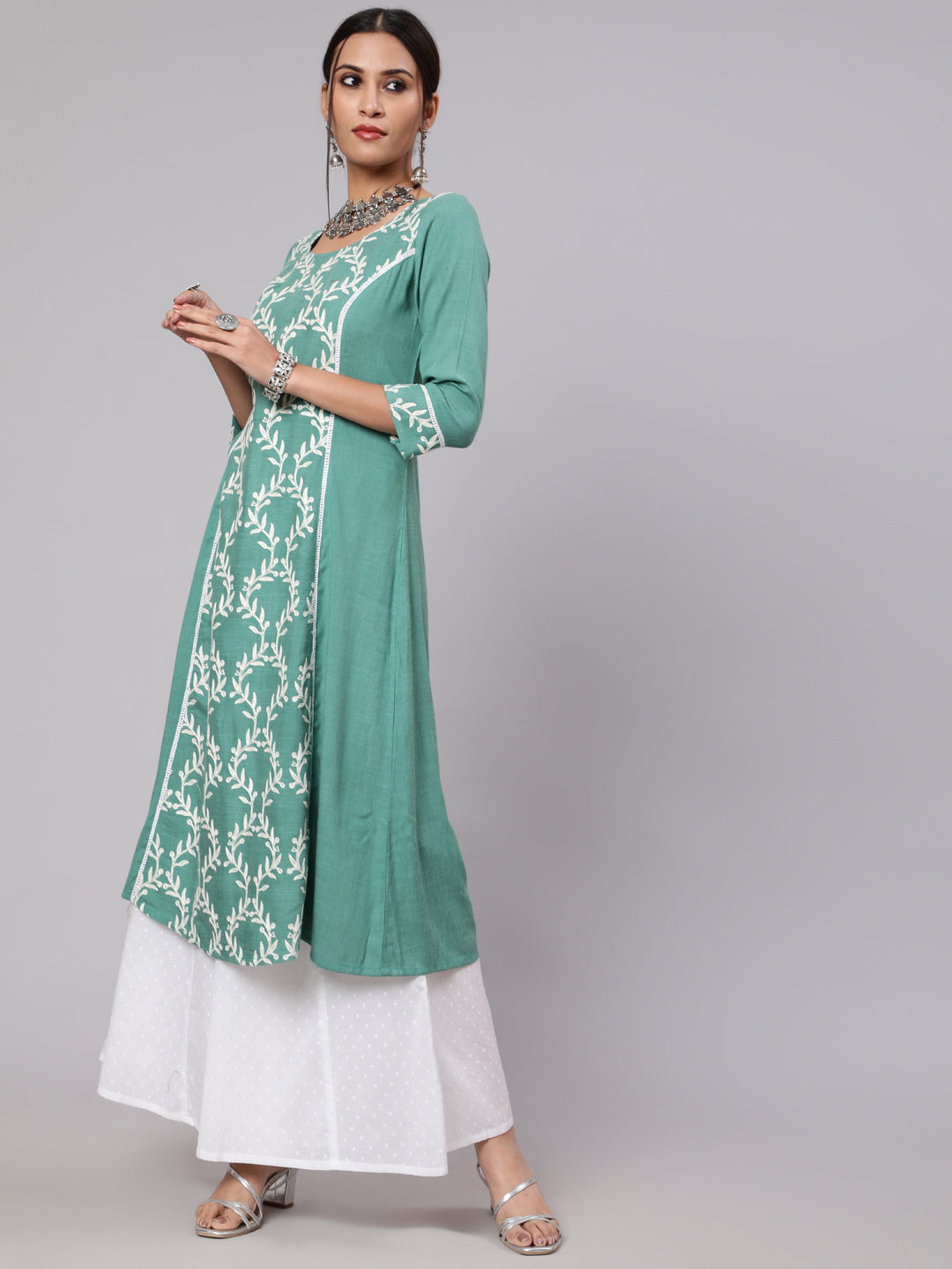 Green Embroidered A-Line Kurta - Elganza