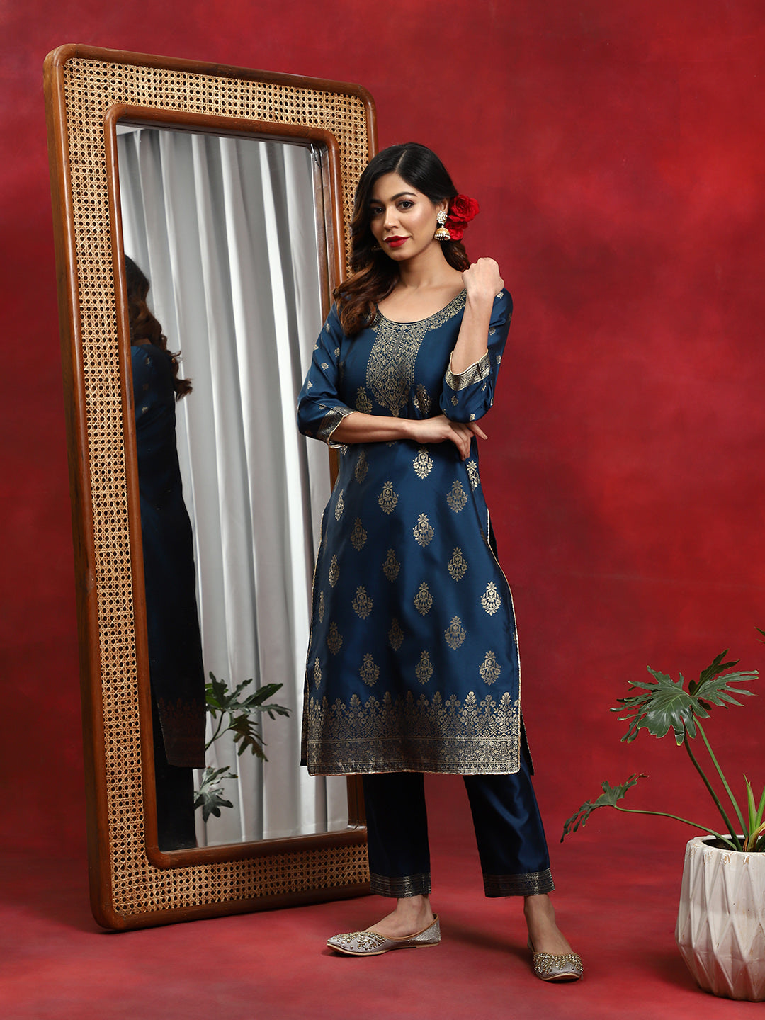 Blue Woven Designed Kurta Pant With Dupatta - Elganza