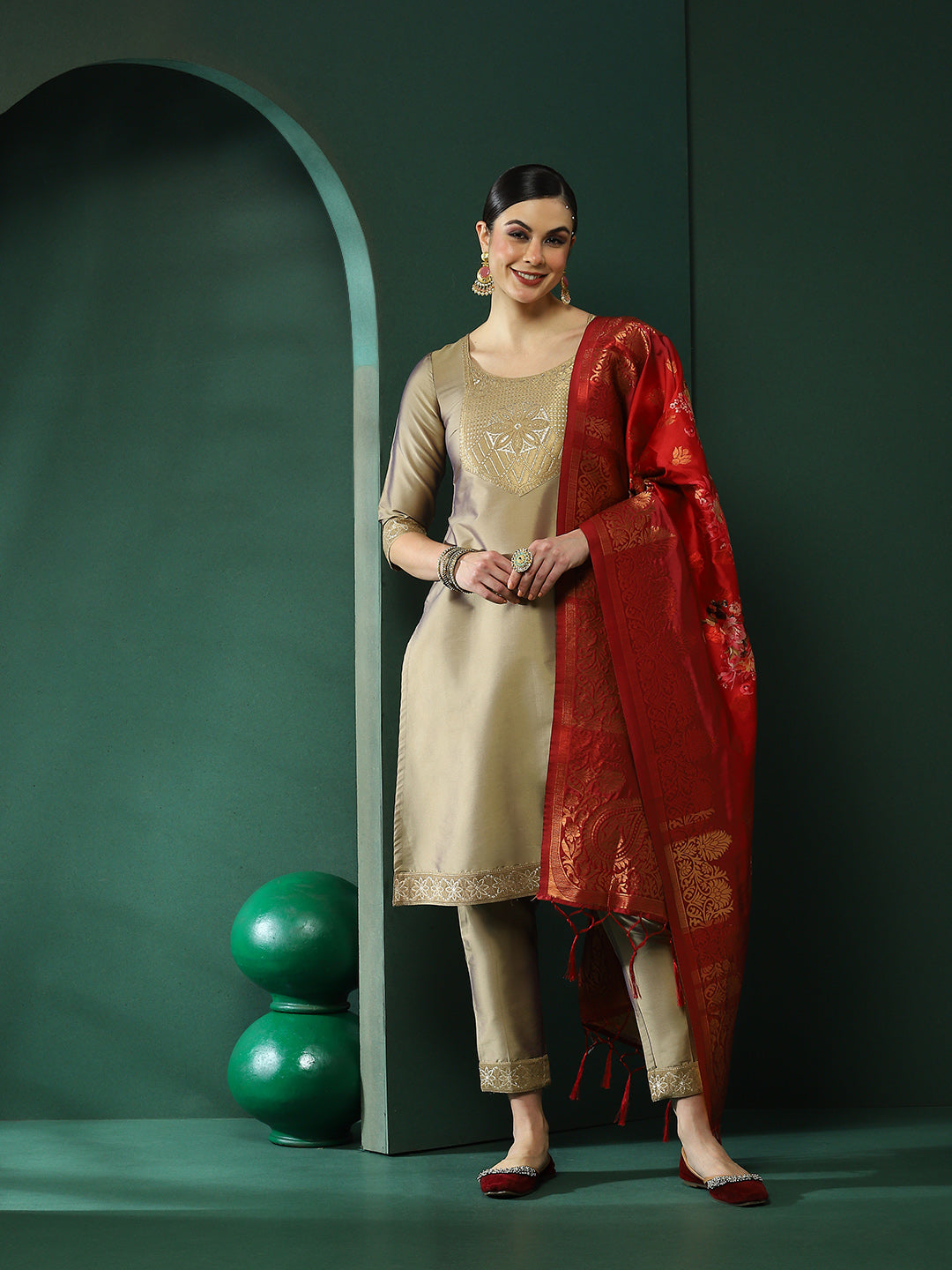 Beige Kurta Pant With Banarsi Dupatta - Elganza
